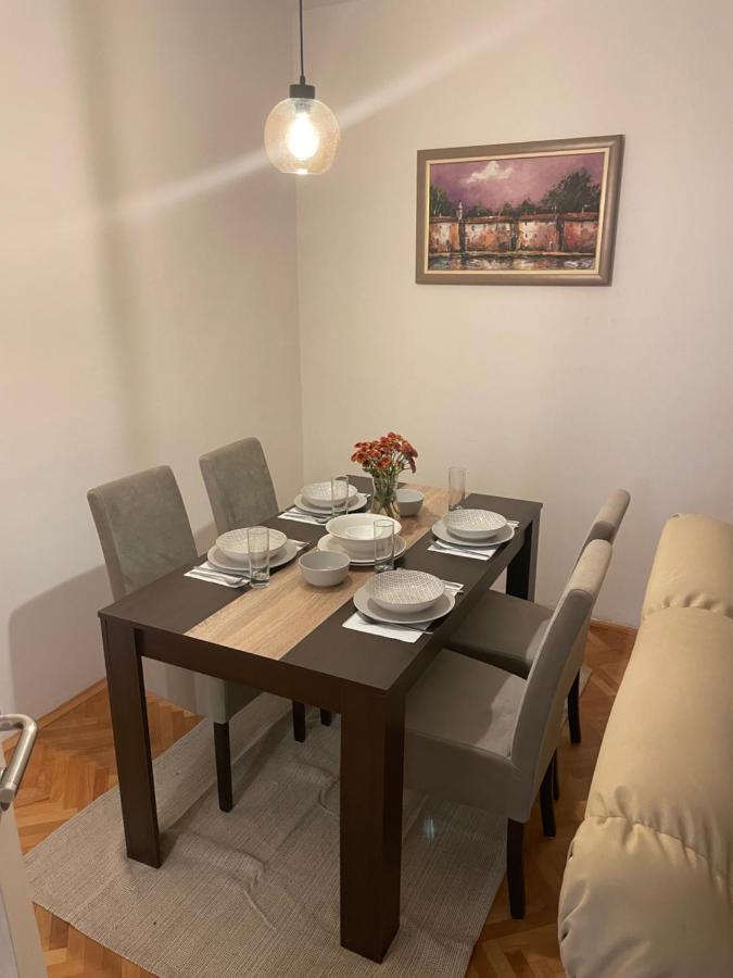 Dora Apartment Ni Exterior foto